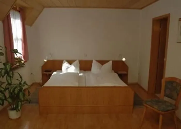 Gaestehaus Am Westtor Мини-отель *
