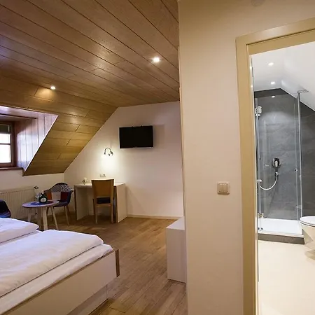 Gaestehaus Am Westtor بيت ريفي