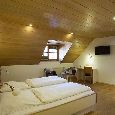 Gaestehaus Am Westtor بريكسنشتات